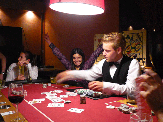 Casino feest met pokertafel